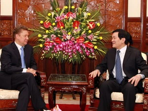 Chủ tịch nước Trương Tấn Sang tiếp Tổng giám đốc Tập đoàn Khí đốt Gazprom Alexei Miller đang thăm và làm việc tại Việt Nam. (Ảnh: Nguyễn Khang/TTXVN)
