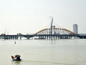 Công trình cầu Rồng bắc qua sông Hàn. (Nguồn: baodanang.vn)