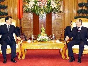 Phó Thủ tướng Nguyễn Thiện Nhân tiếp Phó Tỉnh trưởng tỉnh Vân Nam, Trung Quốc Lưu Tuệ Yến. (Ảnh: Doãn Tấn/TTXVN)