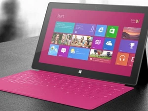 Máy tính bảng Surface RT đang là gánh nặng với Microsoft. (Nguồn: trustedreviews.com)