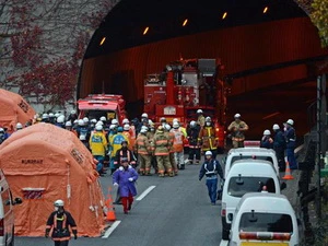 Số người chết trong vụ sập hầm đường bộ này đã tăng lên 9 người. (Nguồn: AFP/Getty Images)