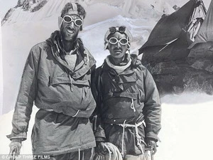 Hai nhà leo núi Edmund Hillary và Tenzing Norgay. (Nguồn: Dailymail)