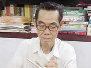 Thiếu tướng Phạm Xuân Ẩn.