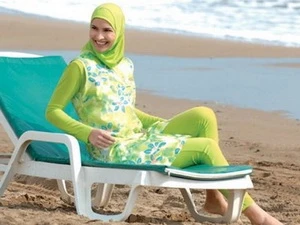 "Burkini" - áo tắm của phụ nữ Hồi giáo. (Ảnh: Internet)