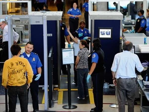 Kiểm tra an ninh tại sân bay quốc tế Los Angeles. (Nguồn: Getty Images)