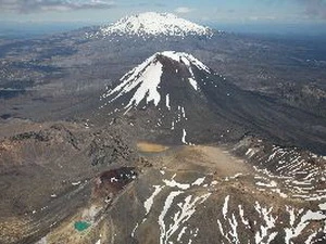 Núi lửa Tongariro. (Nguồn: photovolcanica.com)