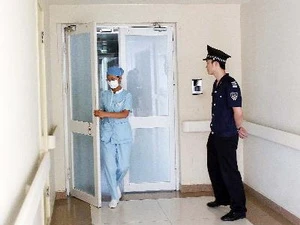 Phòng bệnh nơi nữ bệnh nhân nhiễm virus cúm H7N9 mới điều trị tại bệnh viện Triều Dương ở Bắc Kinh ngày 21/7. (Nguồn: THX/TTXVN)