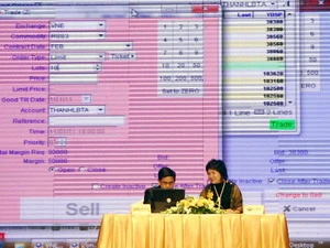 Giao dịch trực tuyến tại Sở giao dịch hàng hóa Việt Nam. (Ảnh: Hoàng Hải/TTXVN)