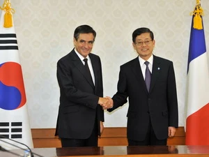 Thủ tướng Pháp Francois Fillon và Tổng thống Hàn Quốc Lee Myung-bak tại Seoul. (Nguồn: AFP/TTXVN)