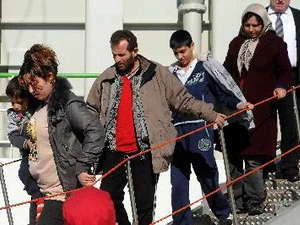 Người nhập cư Afghanistan vào Hy Lạp. (Nguồn: AFP/TTXVN)