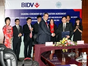 Lãnh đạo IIB và BIDV ký kết hợp tác. (Nguồn: BIDV)