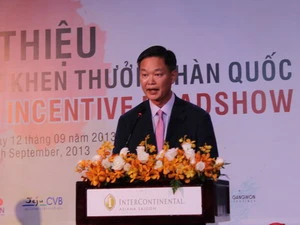 Ông Min Min Hong, Giám đốc bộ phận MICE của Tổng cục Du lịch Hàn Quốc phát biểu tại Roadshow. (Ảnh: Hà Huy Hiệp/Vietnam+)