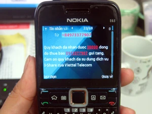 Tin nhắn giả mạo dịch vụ của Viettel để lừa người dùng di động. (Ảnh: Trung Hiền/Vietnam+)