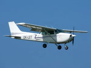 Máy bay huấn luyện Cesna 172. (Nguồn: commons.wikimedia.org) 