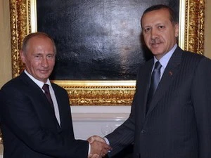 Thủ tướng Nga Vladimir Putin và Thủ tướng Thổ Nhĩ Kỳ Recep Tayyipp Erdogan. (Ảnh: Reuters)