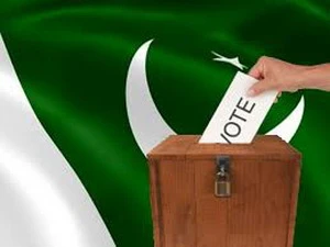 Bầu cử ở Pakistan: Cuộc bầu cử nhuốm màu bạo lực
