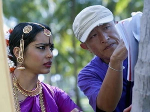 Đạo diễn Khyentse Norbu (phải) chỉ đạo diễn xuất phim "Vara: A Blessing." (Nguồn: AFP)
