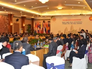 Hội nghị tham vấn giữa các Bộ trưởng kinh tế ASEAN và đối tác. (Ảnh: Trần Chí Hùng/Vietnam+)