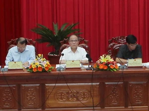 Chủ tịch Quốc hội Nguyễn Sinh Hùng đến dự và phát biểu chỉ đạo. (Ảnh: Nhan Sáng/TTXVN)
