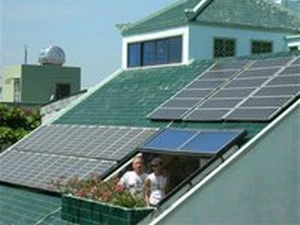 Một ngôi nhà ở TP.HCM sử dụng pin điện mặt trời cho sinh hoạt, đây là đối tượng mà Quỹ Phát triển năng lượng sạch Mekong Brahmaputra nhắm tới. (Nguồn: Internet)