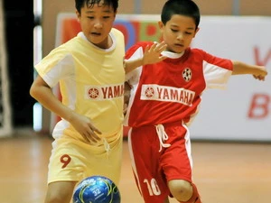 Một pha tranh bóng trong một trận đấu tại vòng chung kết Giải Bóng đá Nhi đồng toàn quốc 2009. Ảnh minh họa. (Nguồn: Internet)