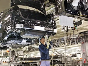 Sản xuất xe ôtô Lexus tại nhà máy của hãng Toyota ở thành phố Miyata, quận Fukuoka, Nhật Bản. Ảnh minh họa. (Nguồn: AFP/TTXVN)