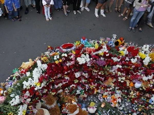 Tưởng niệm nạn nhân trong vụ đắm tàu du lịch Bulgaria tại cảng Kazan, Nga ngày 12/7. (Nguồn: Reuters ) 