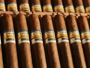 Mỗi hộp xì gà Cuba "Cohiba Behike" giá 440 USD. (Nguồn: Internet)