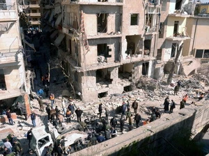 Hiện trường của vụ đánh bom tại Aleppo, Syria ngày 18/3. (Nguồn: AFP/TTXVN)