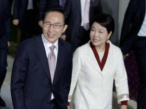 Tổng thống Hàn Quốc Lee Myung Bak và phu nhân. (Nguồn: Getty) 