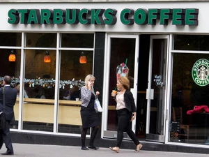 Starbucks có doanh thu lớn tại thị trường Anh nhưng rất "lười" đóng thuế. (Nguồn: huffingtonpost)