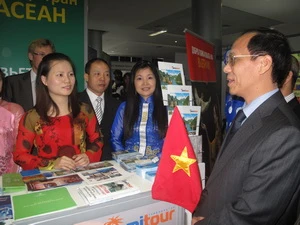 Một gian hàng của Việt Nam tại Triển lãm Expotravel-2011. (Ảnh: Hồng Quân/Vietnam+)