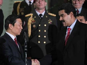 Tổng thống Venezuela Maduro tiếp Phó chủ tịch Trung Quốc Lý Nguyên Triều. (Nguồn: MINCI) 