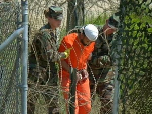 Tù nhân tại Vịnh Guantanamo. (Nguồn: presstv.ir)