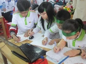 Học sinh tham gia cuộc thi giải toán qua mạng Violympic. (Ảnh: Đại học FPT)