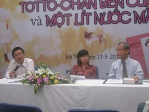 Lễ ra mắt hai tác phẩm lớn của văn học đương đại Nhật Bản tại Việt Nam. (Ảnh: Thiên Linh/ Vietnam+)