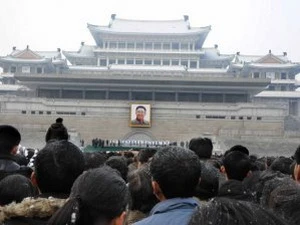 Người dân Triều Tiên viếng nhà lãnh đạo Kim Jong-Il (Nguồn: KCNA)