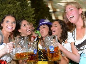 6 triệu người đổ về dự lễ hội bia Đức Oktoberfest