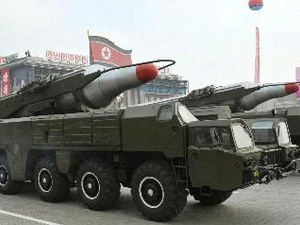 Tên lửa Misfudan từng ra mắt trong cuộc diễu binh tại Bình Nhưỡng tháng 10/2010 (Nguồn: Yonhap/TTXVN)