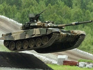 Xe tăng chiến đấu T-90S (Nguồn: RIA)