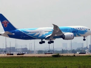 Boeing 787 Dreamliner tại sân bay Quảng Châu. (Nguồn: AFP)