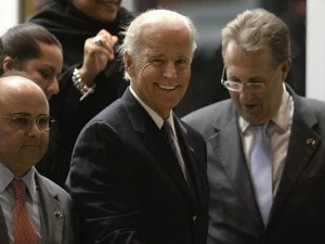 Phó Tổng thống Mỹ Joseph Biden tại Sân bay Benito Juarez của Mexico. (Nguồn: AFP)