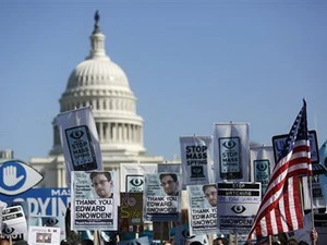 Người biểu tình tại Mỹ hôm 26/10. (Nguồn: Reuters)