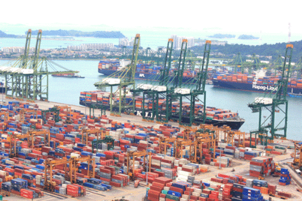 Xuất khẩu của Singapore tăng 4,3% trong tháng đầu năm 2015