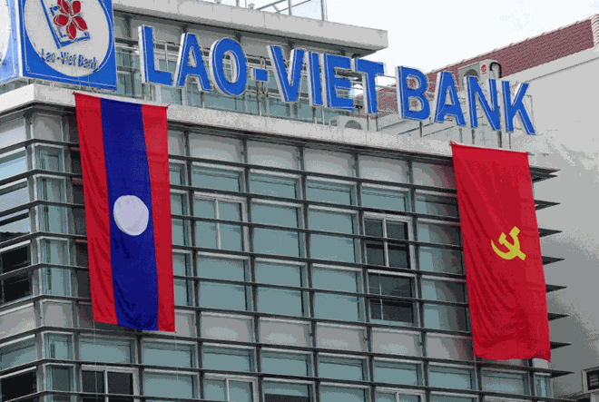 Ngân hàng Lào-Việt với 65% vốn góp của ngân hàng BIDV (Việt Nam). (Nguồn: Báo Tin Tức)