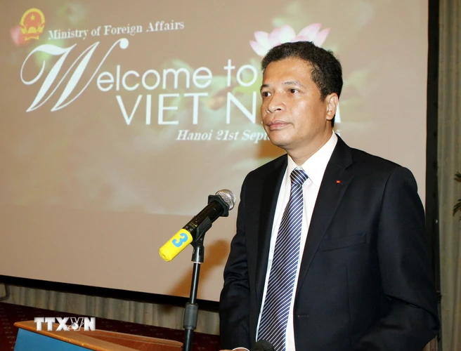 Thứ trưởng Bộ Ngoại giao Đặng Minh Khôi phát biểu tại lễ ra mắt. (Ảnh: Nguyên Dân/TTXVN)