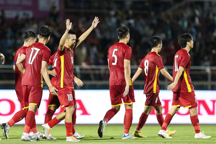 Đội tuyển Việt Nam thắng đậm 4-0 trước Singapore vào tối nay (21/9) trong khuôn khổ giao hữu quốc tế trên sân vận động Thống Nhất. (Ảnh: VFF)