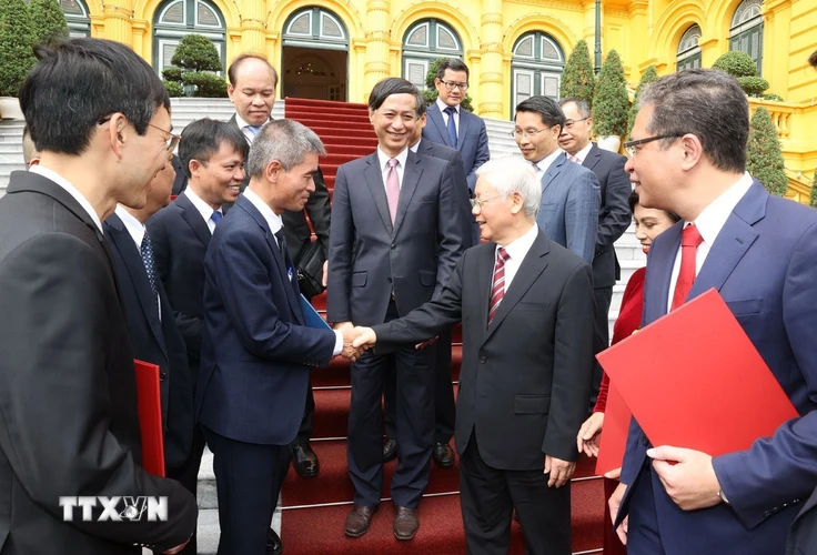Tổng Bí thư, Chủ tịch nước Nguyễn Phú Trọng với các Đại sứ, Tổng Lãnh sự Việt Nam tại nước ngoài. (Ảnh: Trí Dũng/TTXVN)