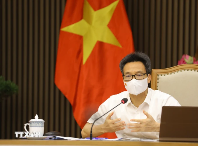 Phó Thủ tướng Vũ Đức Đam phát biểu chỉ đạo tại cuộc họp với tỉnh Bắc Ninh và Bắc Giang. (Ảnh: Nguyễn Điệp/TTXVN)
