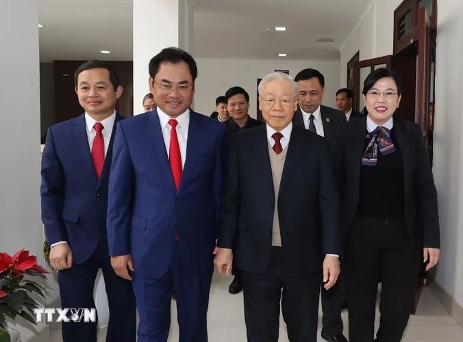 Tổng Bí thư Nguyễn Phú Trọng đến dự buổi làm việc với Ban Thường vụ và lãnh đạo tỉnh Thái Nguyên. (Ảnh: Trí Dũng/TTXVN)